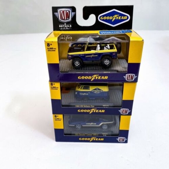M2 Machines 2021 Walmart Exclusive Complete Set Store Display VW Bronco Camaro - Picture 7 of 12